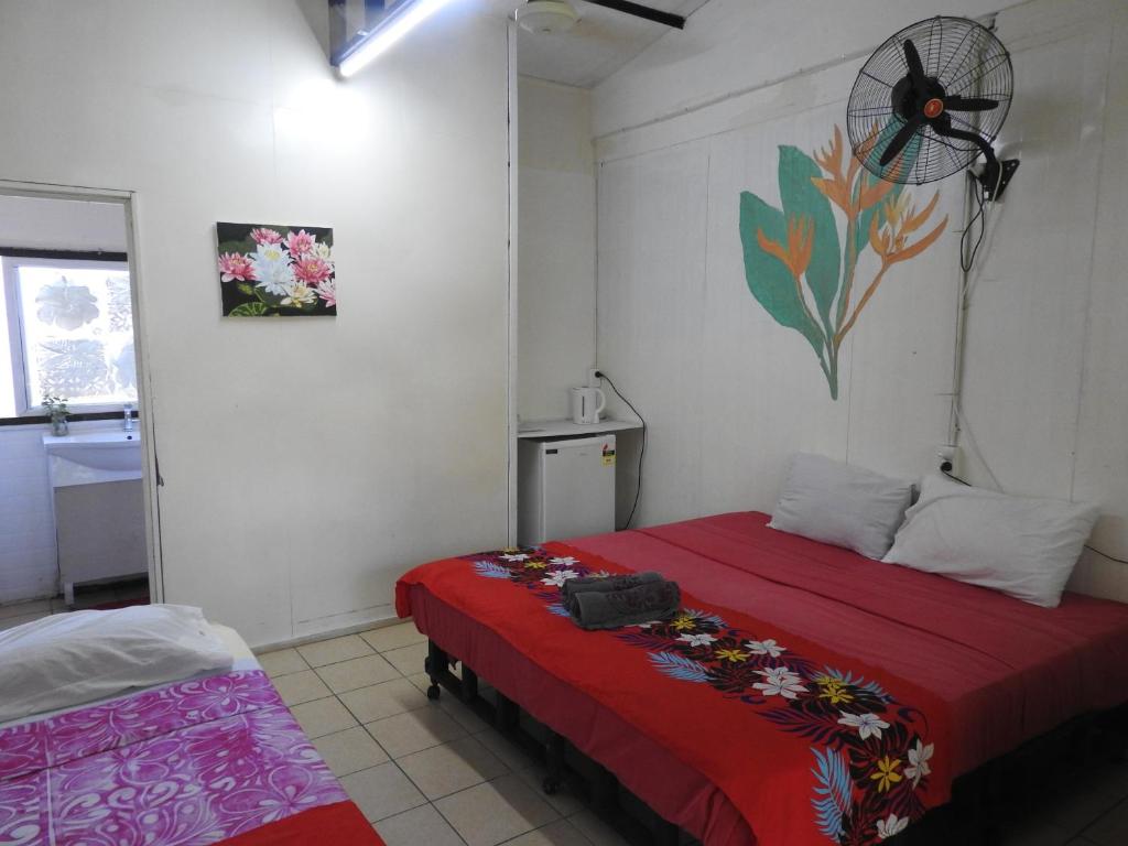 Room 2 Triple Room with A/C